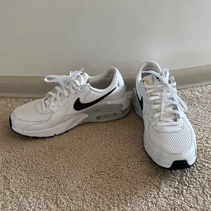 White Nike air max sneakers